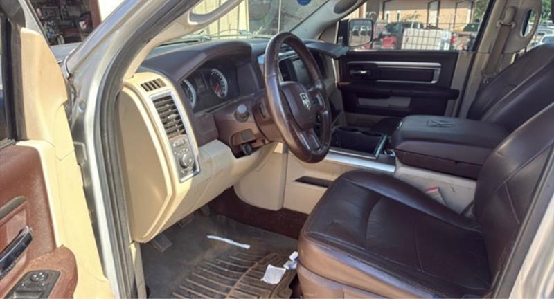 RAM 1500 SLT Crew Cab SWB 4WD 2015