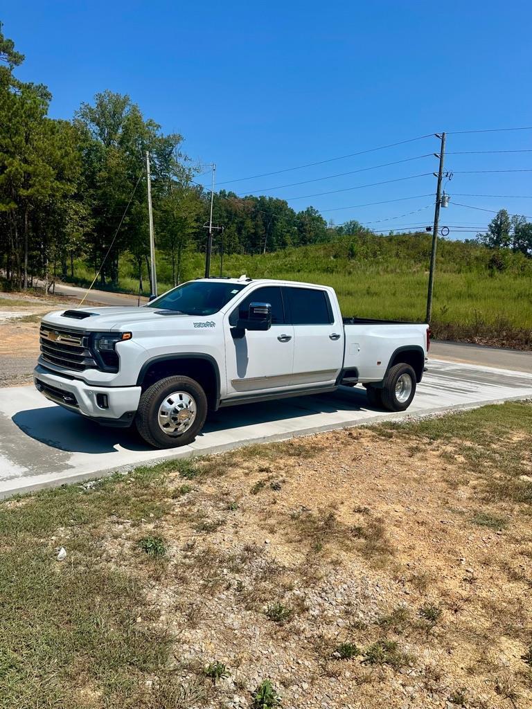 2026 Chevrolet Silverado 3500HD High Country Crew Cab 4WD