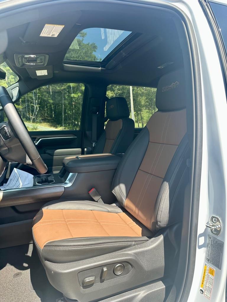 Chevrolet Silverado 3500HD High Country Crew Cab 4WD 2026