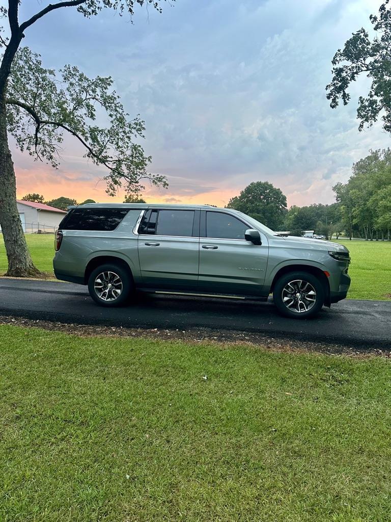 Chevrolet Suburban LT 2WD 2023