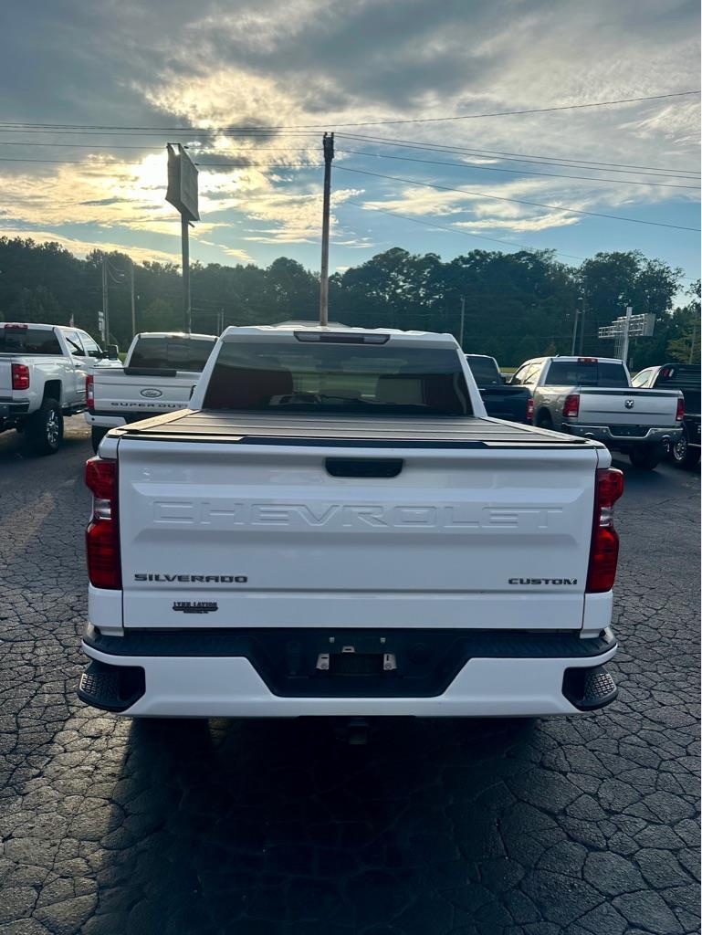 Chevrolet Silverado 1500 Custom Crew Cab 4WD 2025