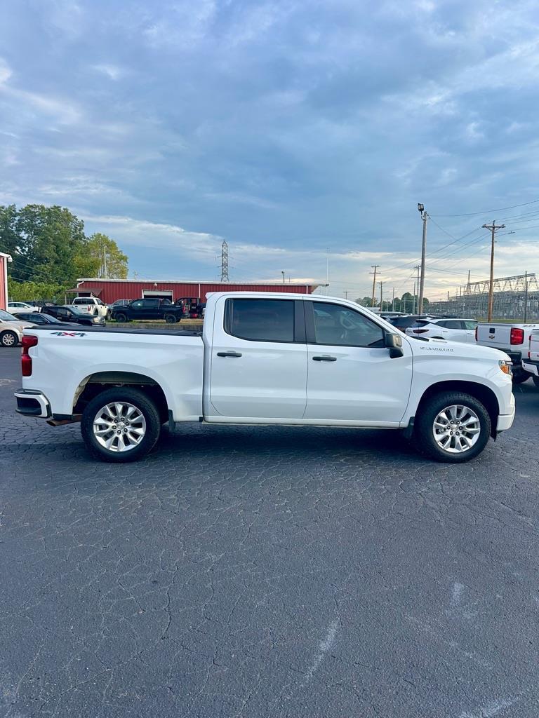 Chevrolet Silverado 1500 Custom Crew Cab 4WD 2025