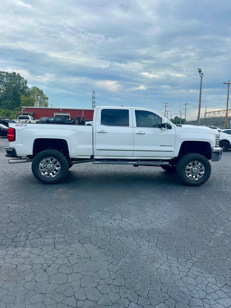 2019 Chevrolet Silverado 2500HD LTZ Crew Cab Long Box 4WD