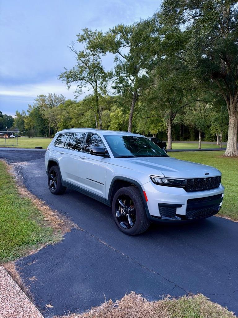Jeep Grand Cherokee L Laredo 4WD 2021
