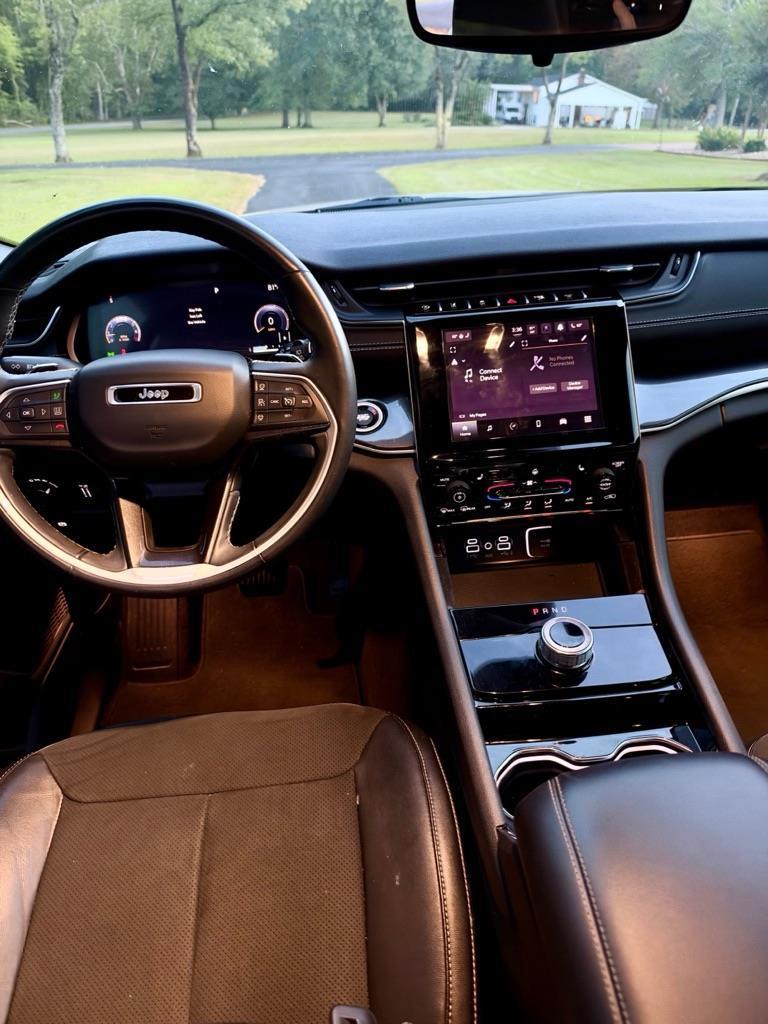 Jeep Grand Cherokee L Laredo 4WD 2021