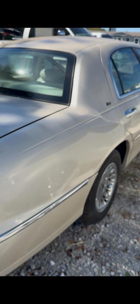 Lincoln Town Car Cartier 1999