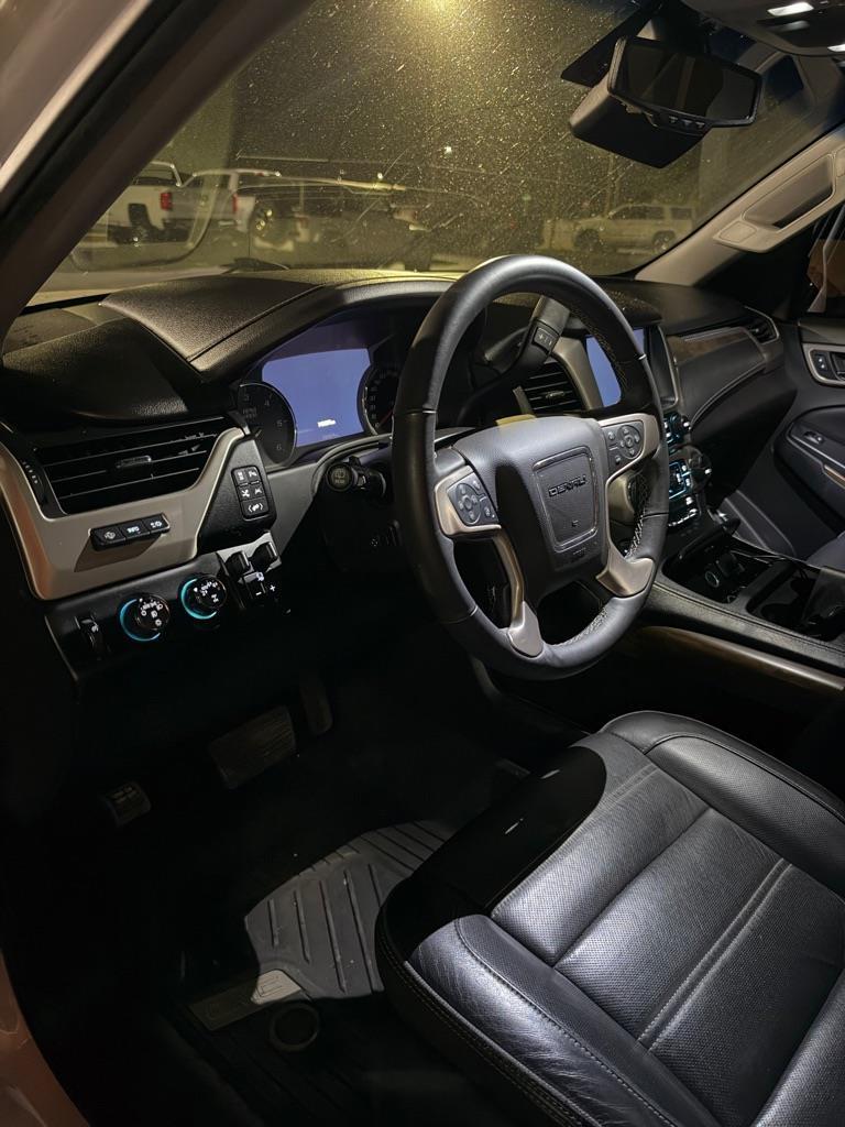 GMC Yukon Denali 4WD 2018