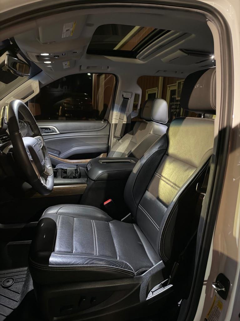 GMC Yukon Denali 4WD 2018