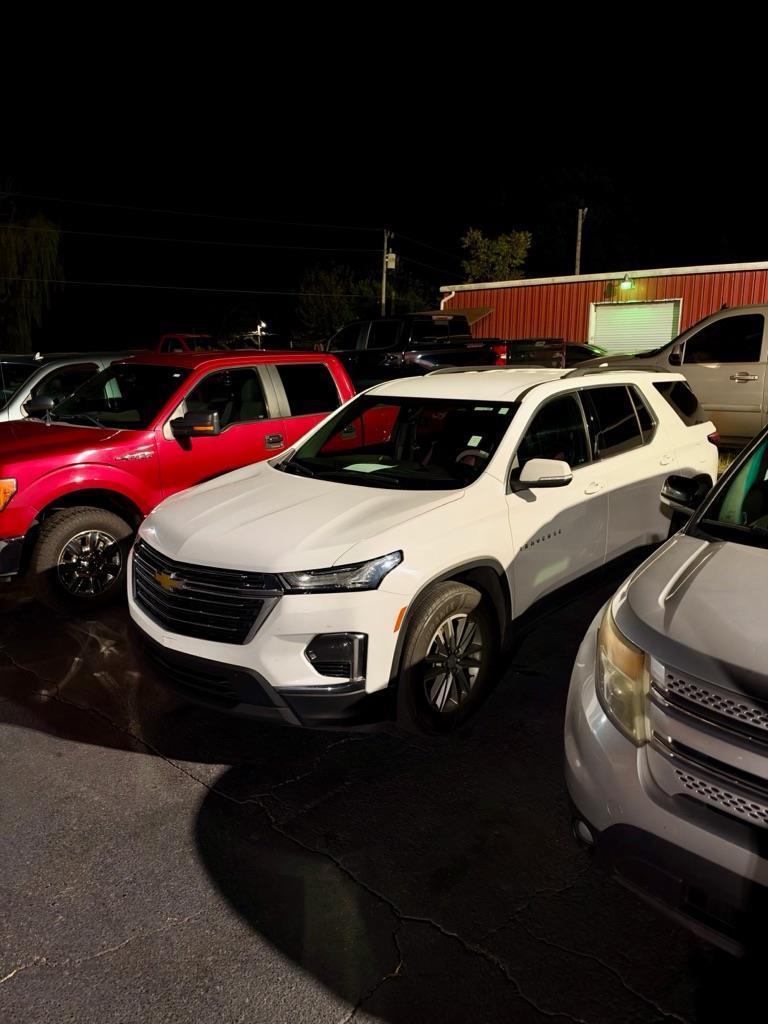 2023 Chevrolet Traverse LT Cloth FWD