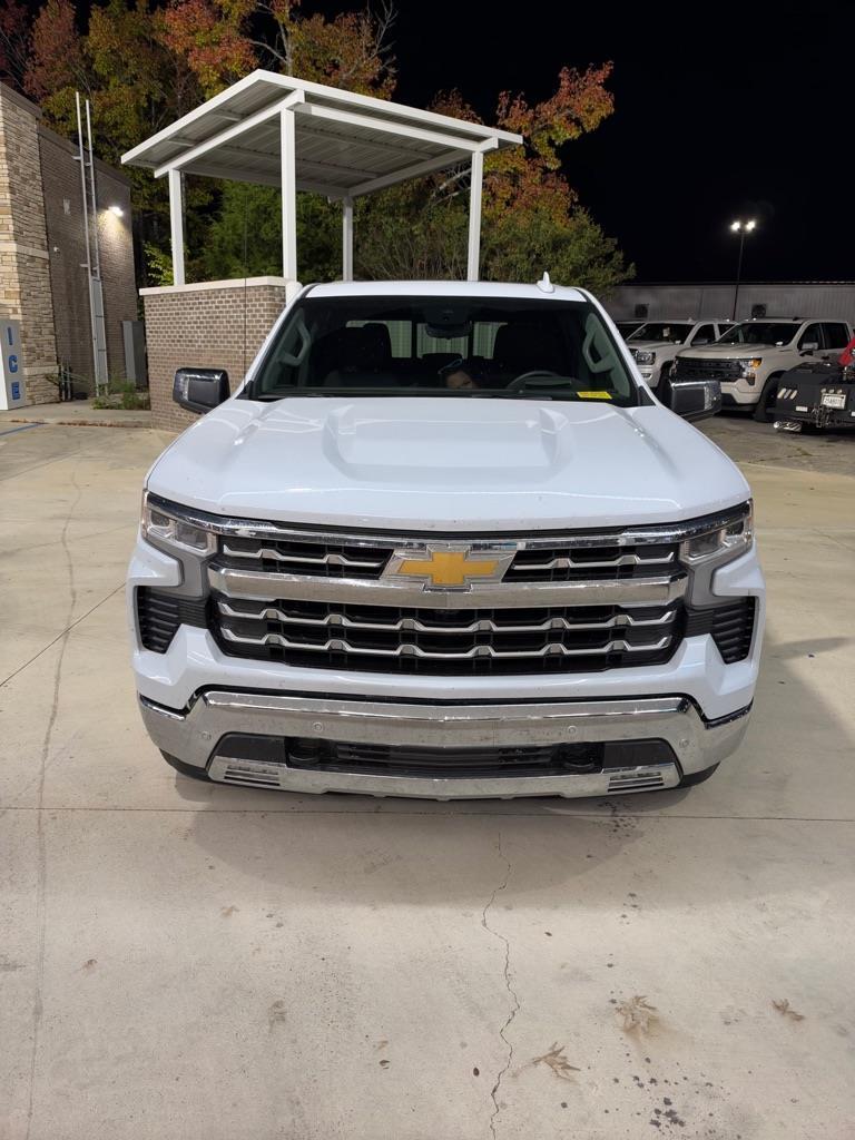 2026 Chevrolet Silverado 1500 LTZ Crew Cab 4WD