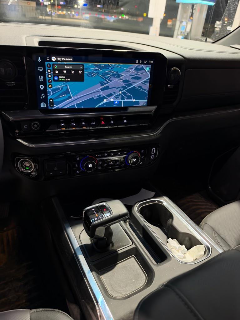 Chevrolet Silverado 1500 LTZ Crew Cab 4WD 2026