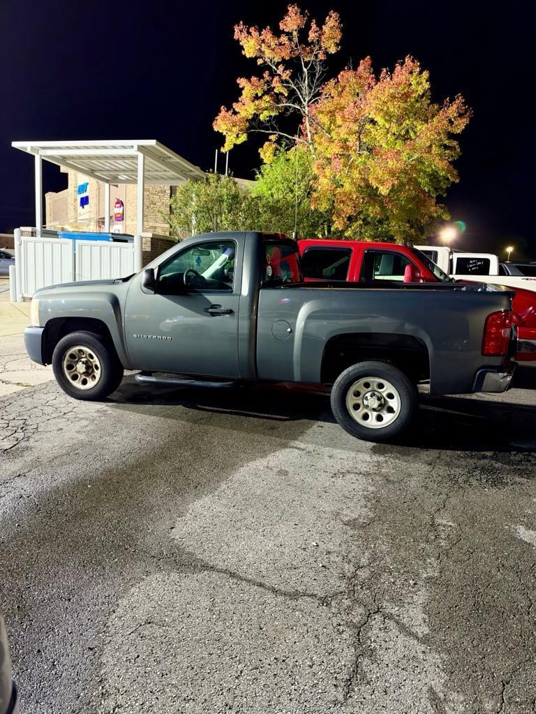 Chevrolet Silverado 1500 Work Truck 2WD 2011