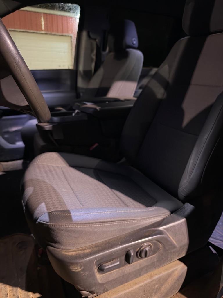 Chevrolet Silverado 2500HD Custom Crew Cab Long Box 4WD 2022