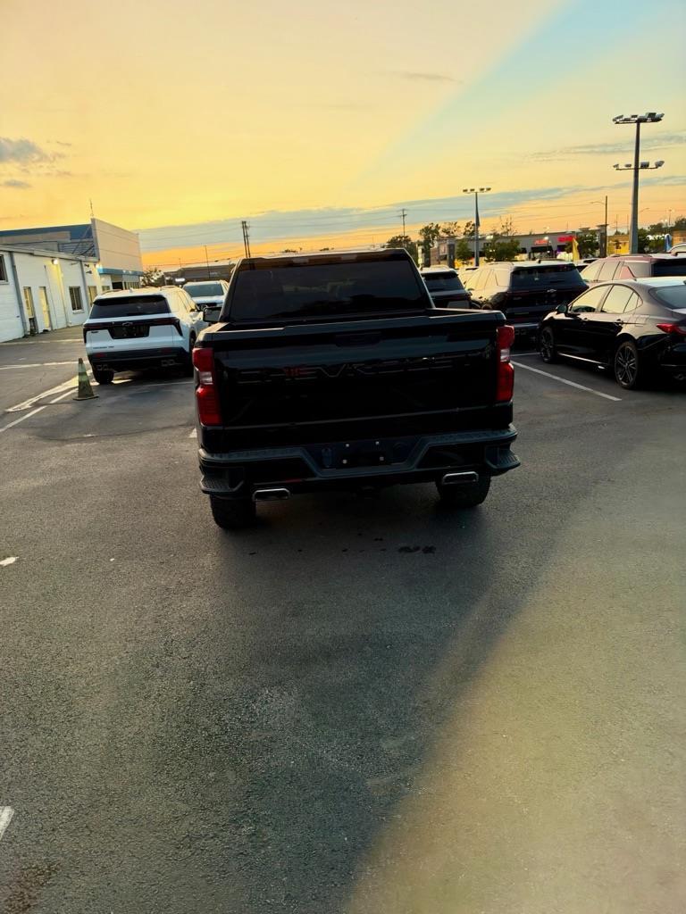 Chevrolet Silverado 1500 Trail Boss Custom Crew Cab 4WD 2022