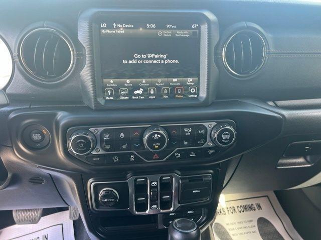 Jeep Wrangler Unlimited Sahara 2021