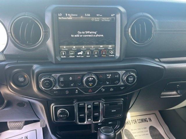 Jeep Wrangler Unlimited Sahara 2021