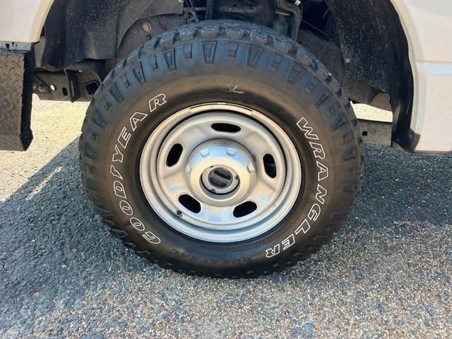 Ford F-350 SD XL Crew Cab Long Bed 4WD 2024