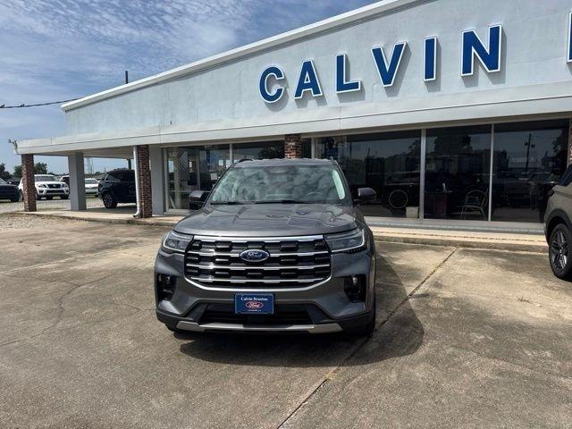 Ford Explorer Active 2025