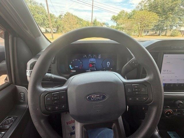 Ford F-150 STX SuperCrew 4WD 2024