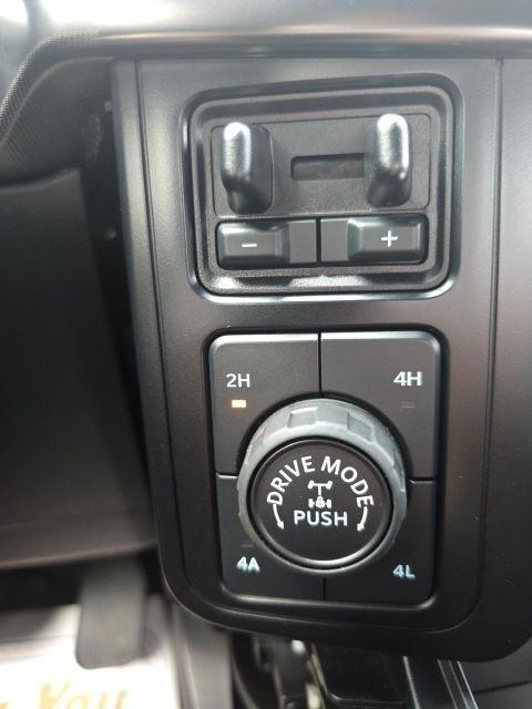 Ford F-150 Lariat SuperCrew 4WD 2024