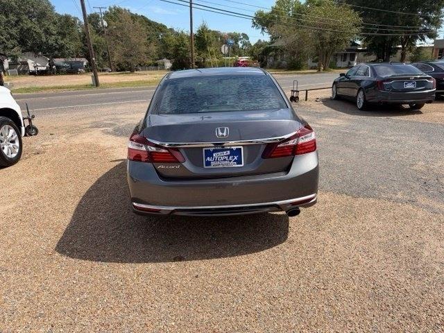 Honda Accord LX Sedan CVT 2016