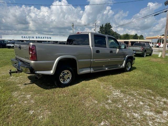 Chevrolet Silverado 2500HD Crew Cab Long Bed 2WD 2003