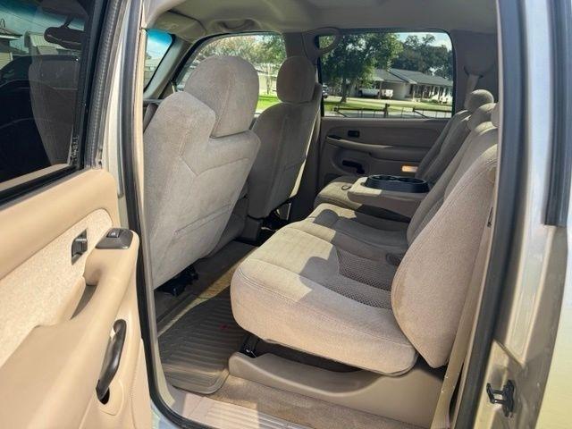 Chevrolet Silverado 2500HD Crew Cab Long Bed 2WD 2003