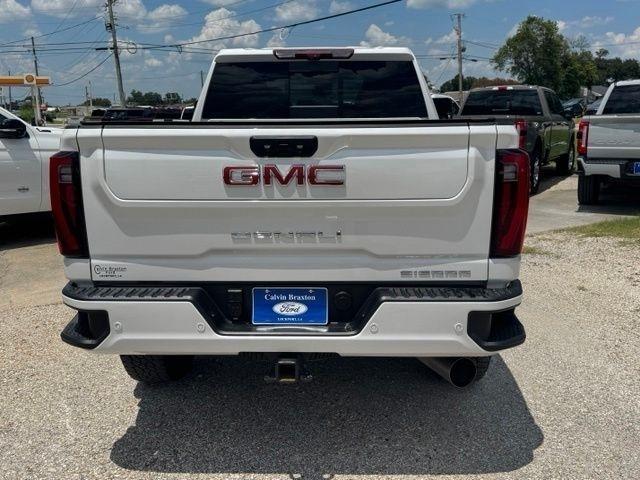 GMC Sierra 2500HD Denali Crew Cab 4WD SB 2025