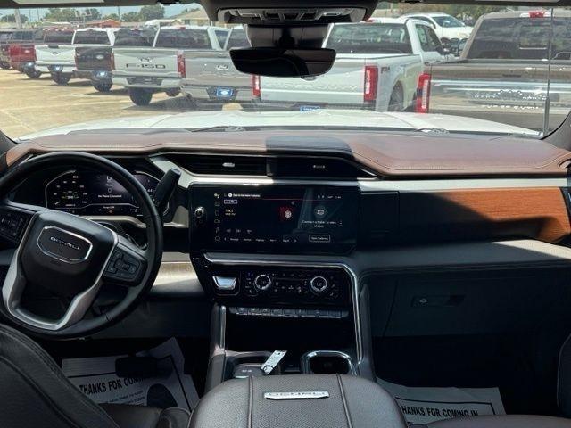 GMC Sierra 2500HD Denali Crew Cab 4WD SB 2025