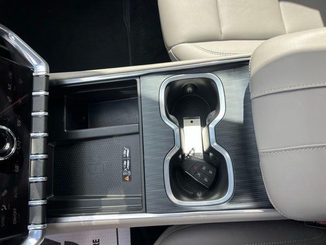 GMC Acadia Elevation 2026