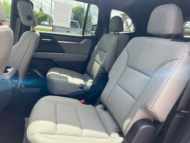 GMC Acadia Elevation 2026