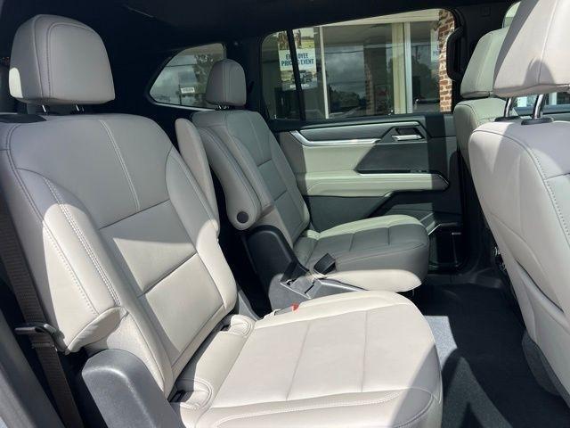 GMC Acadia Elevation 2026