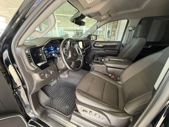 Chevrolet Silverado 1500 RST Crew Cab 4WD 2024