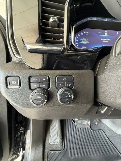 Chevrolet Silverado 1500 RST Crew Cab 4WD 2024
