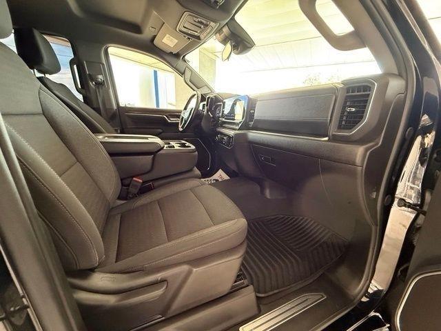 Chevrolet Silverado 1500 RST Crew Cab 4WD 2024