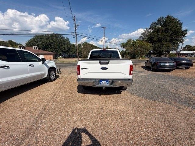 Ford F-150 XL SuperCrew 5.5-ft. Bed 2WD 2015