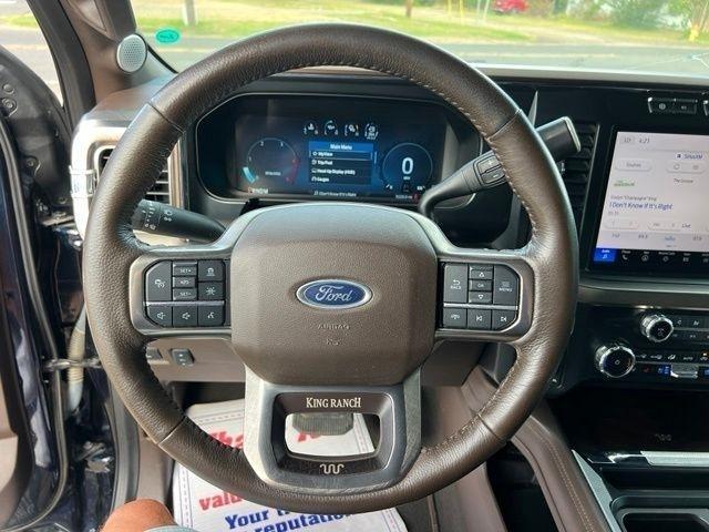 Ford F-350 SD XL Crew Cab Long Bed DRW 4WD 2023