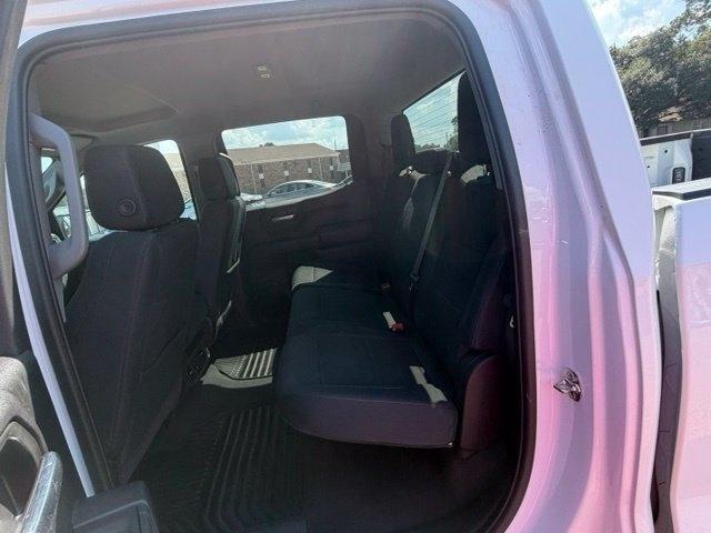 Chevrolet Silverado 1500 Custom Crew Cab 2WD 2026