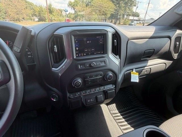 Chevrolet Silverado 1500 Custom Crew Cab 2WD 2026