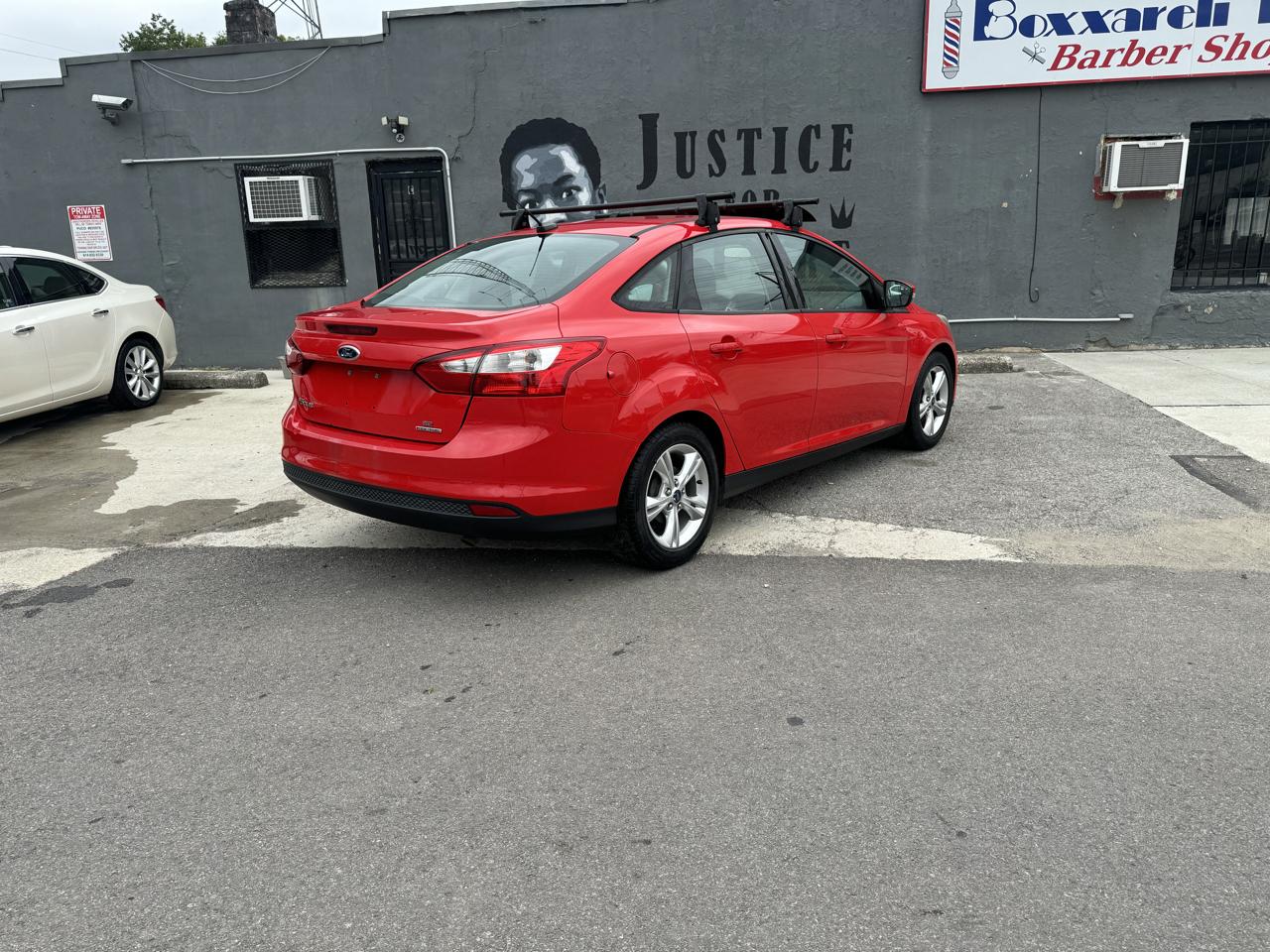 Ford Focus  2014