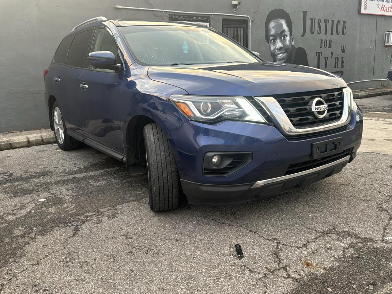 Nissan Pathfinder Platinum 4WD 2018