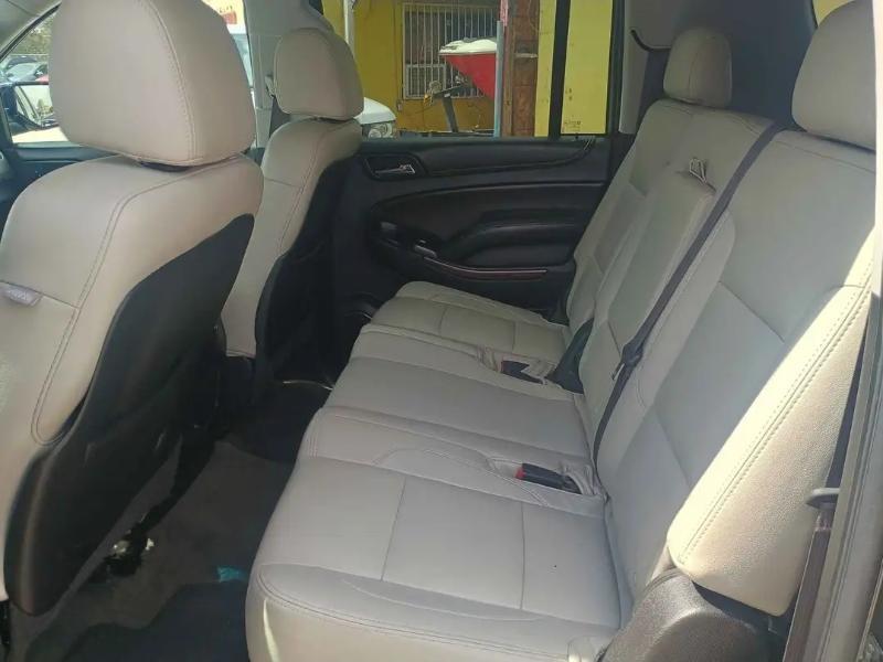 GMC Yukon XL SLE 1/2 Ton 2WD 2015