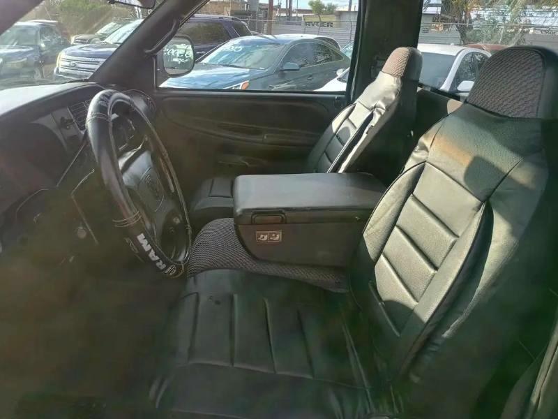 Dodge Ram 1500 WS Reg. Cab Short Bed 2WD 1999