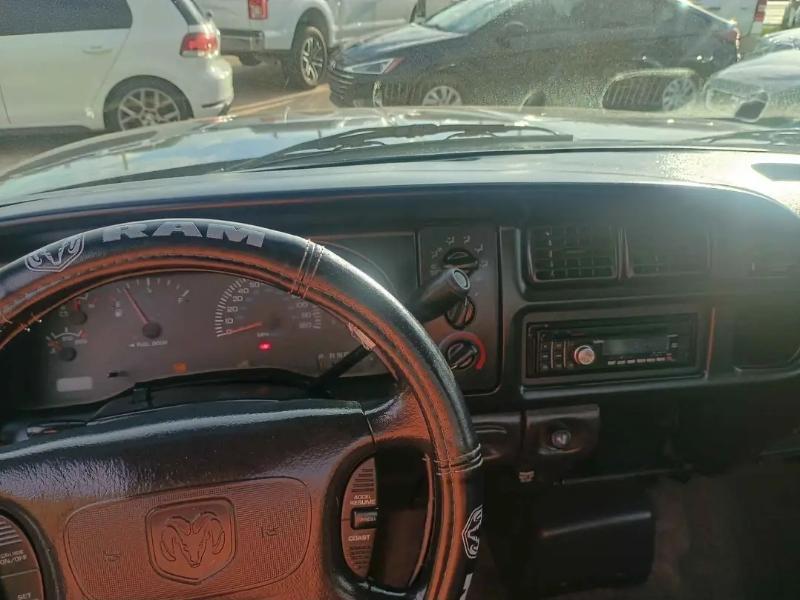 Dodge Ram 1500 WS Reg. Cab Short Bed 2WD 1999