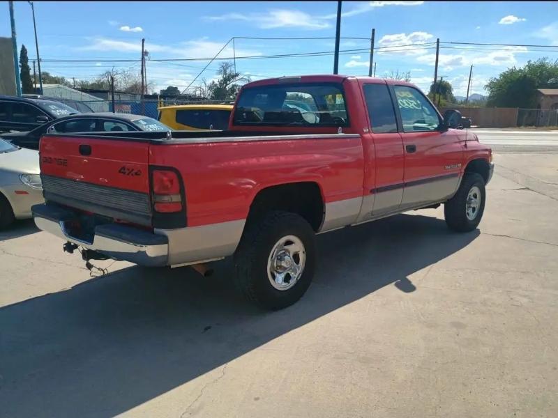 Dodge Ram 1500 Quad Cab Short Bed 4WD 2000