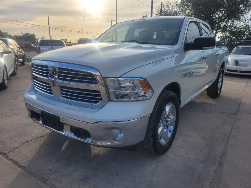 RAM 1500 SLT Crew Cab SWB 4WD 2016