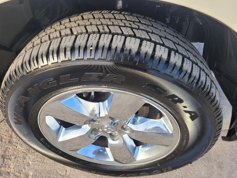 RAM 1500 SLT Crew Cab SWB 4WD 2016