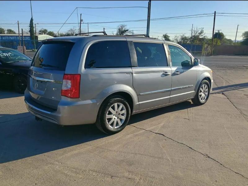 Chrysler Town & Country Touring 2015