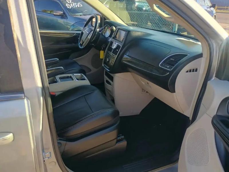 Chrysler Town & Country Touring 2015