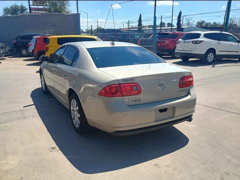 Buick Lucerne CX 2010